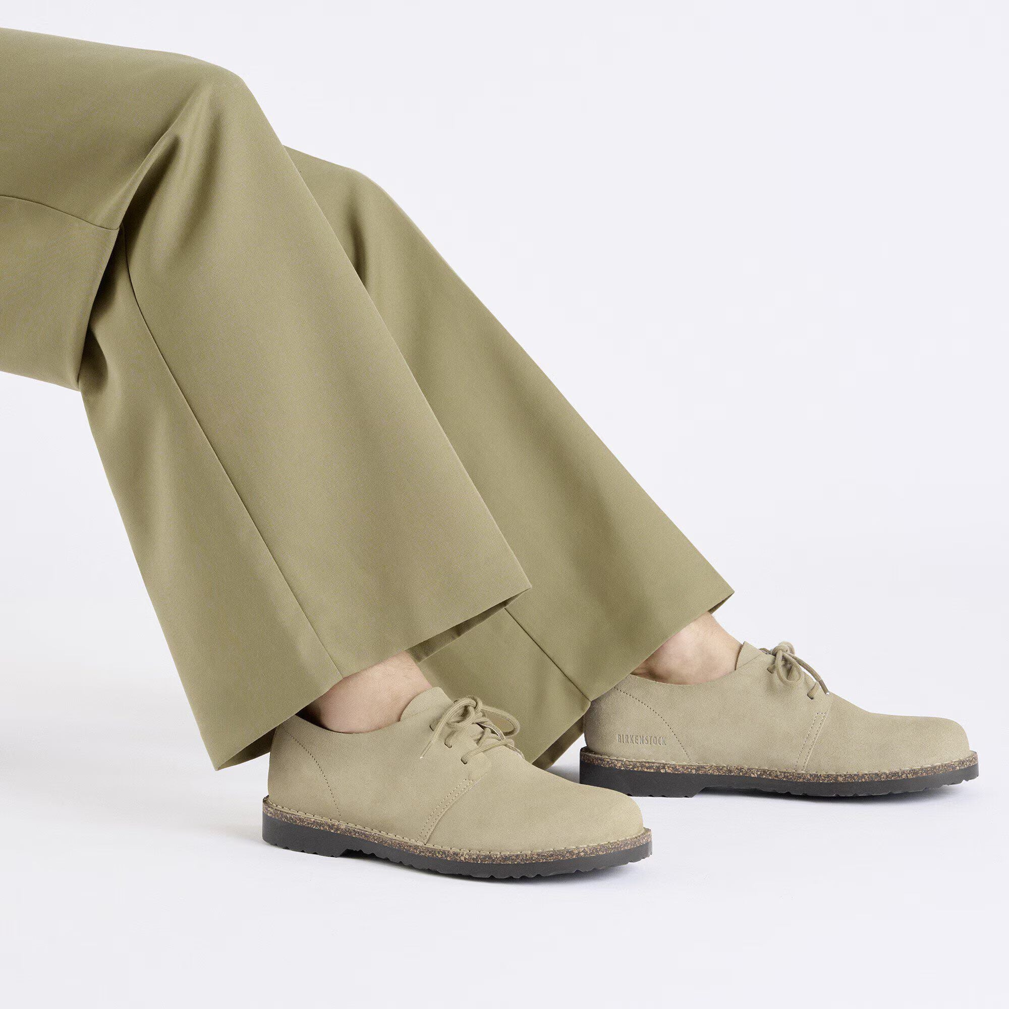 Uppsala Low Suede Leather